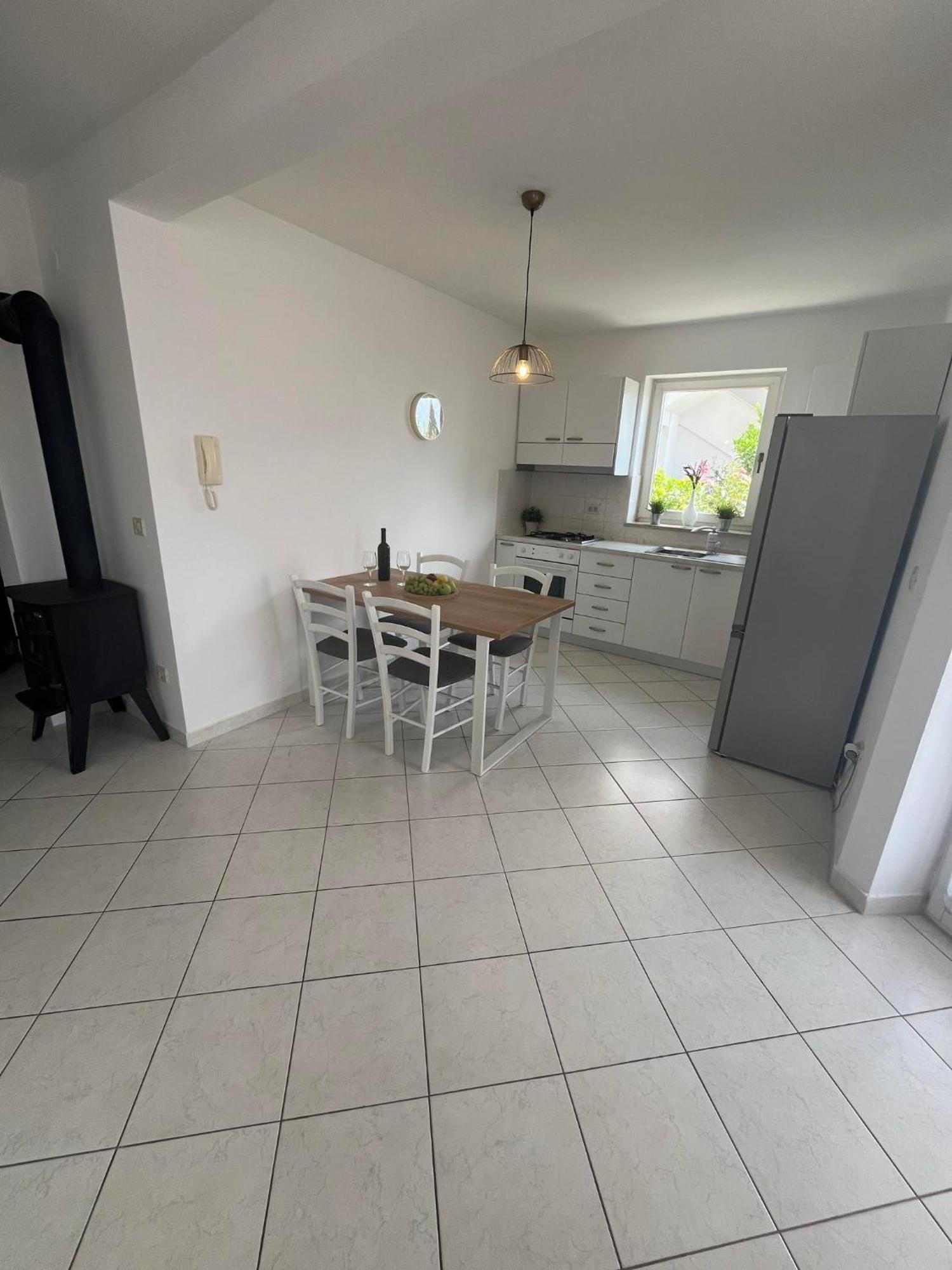 Apartment H&a *